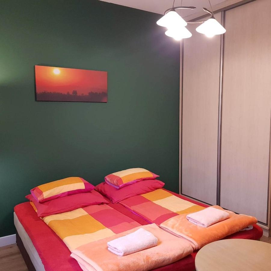Euro-Room Krakow Bagian luar foto